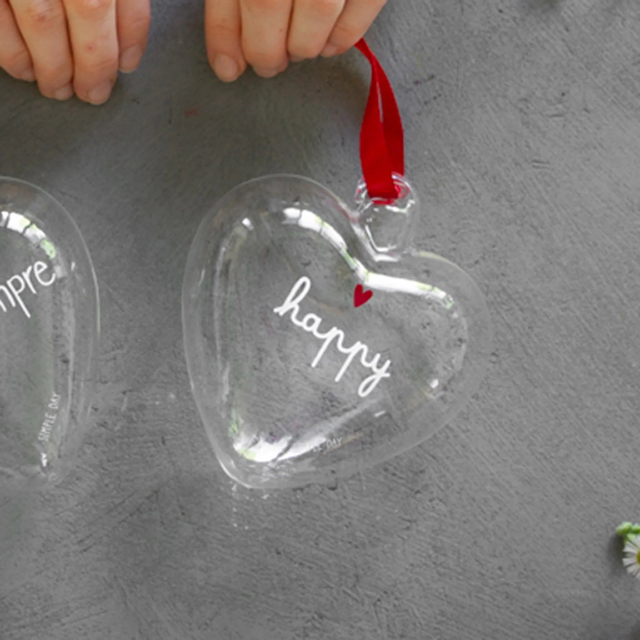 Cuore Decorativo in Vetro Borosilicato Serigrafato - Happy