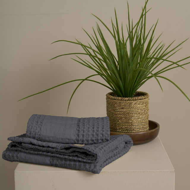 Coppia Nido d'Ape Stonewashed con Bordo in Lino - Jaspy