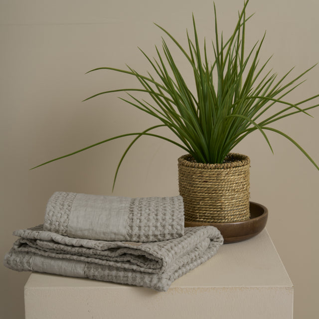 Coppia Nido d'Ape Stonewashed con Bordo in Lino - Jaspy